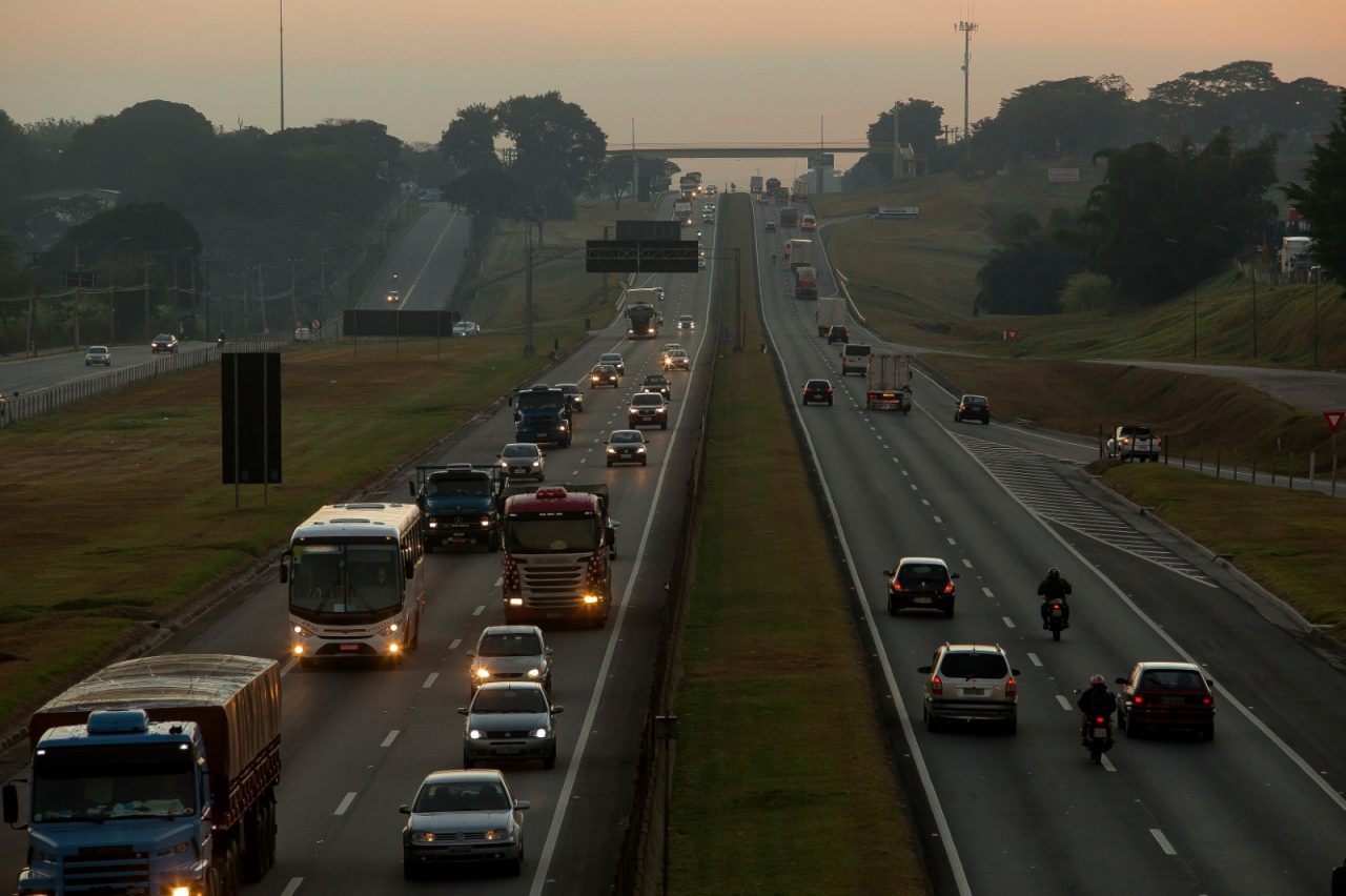 Via Dutra será interditada neste domingo para troca de rede elétrica em Itatiaia