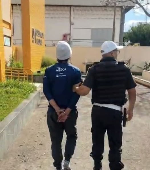 Foragido da Justiça é preso durante fiscalização na RJ-145, em Valença