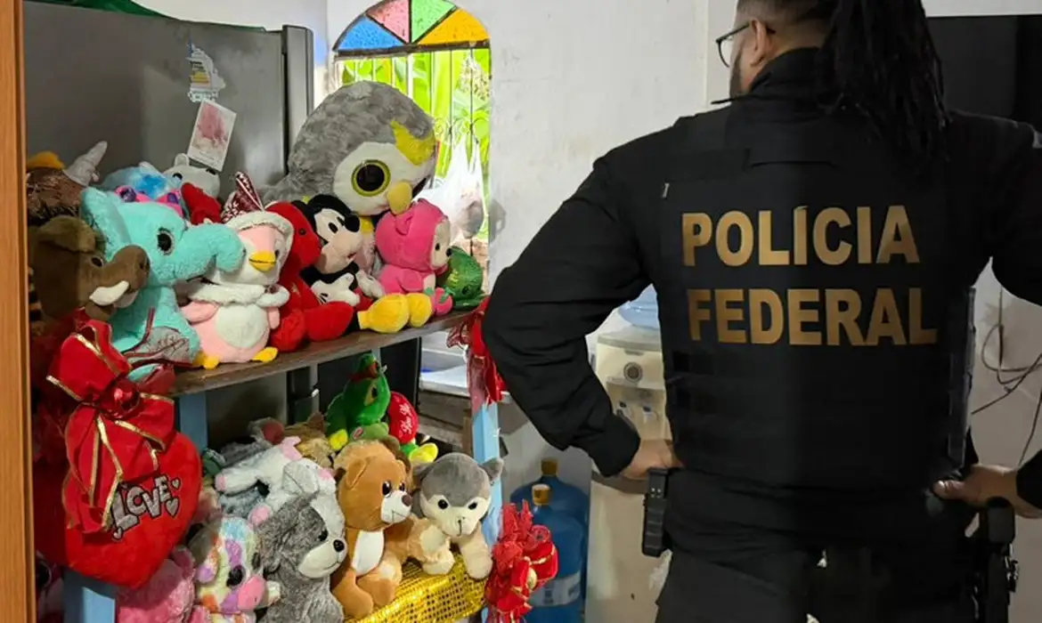 PF deflagra ação em todo o país contra abuso sexual de crianças; homem é preso em Angra