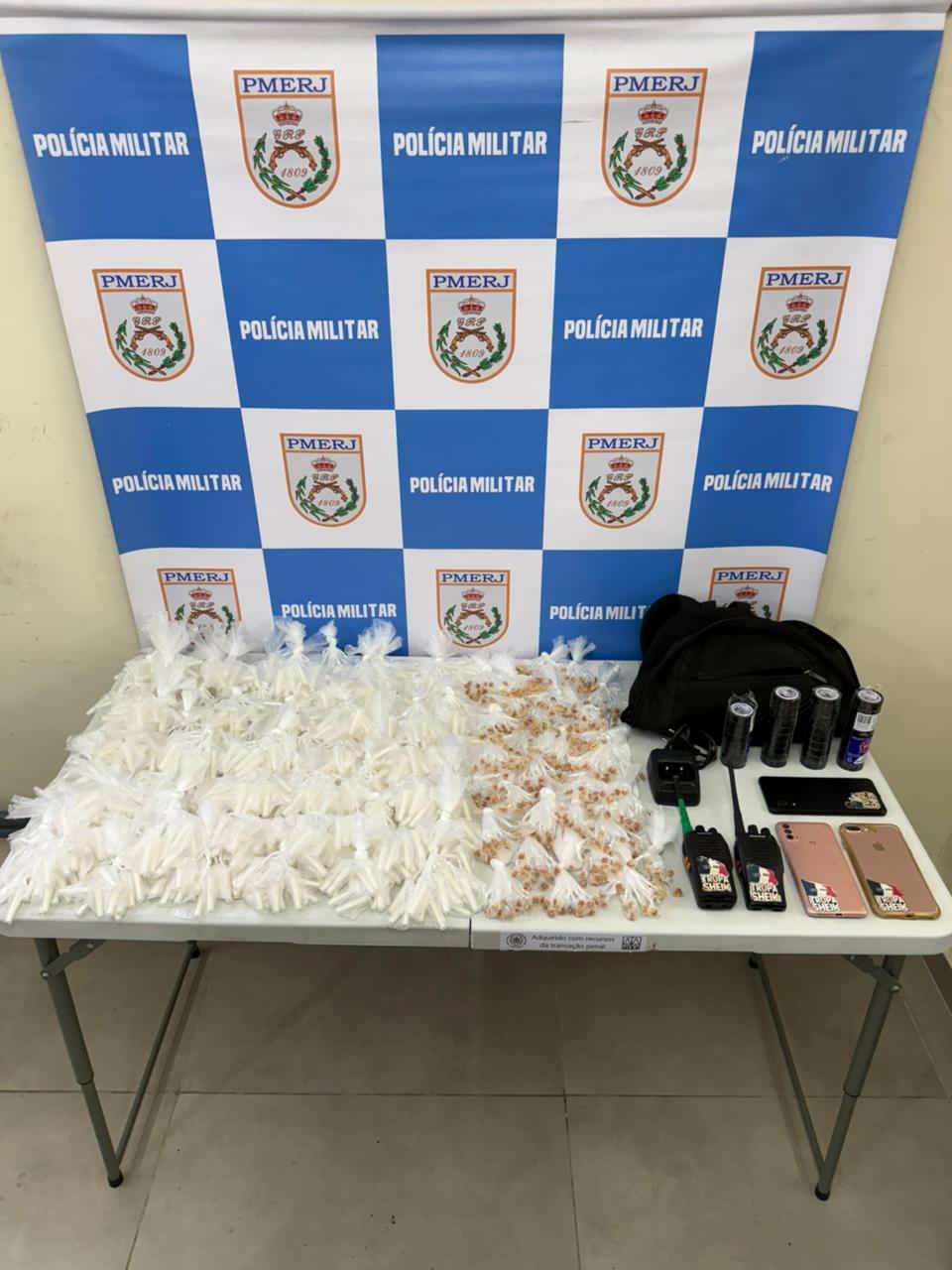 PM apreende grande quantidade de drogas em ação nos “Predinhos” da Candelária em VR