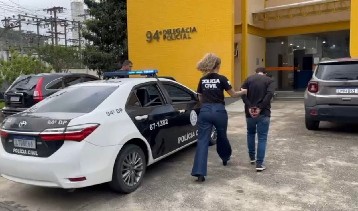 Motoboy é preso após 14 anos de violência psicológica e perseguição contra companheira em Piraí