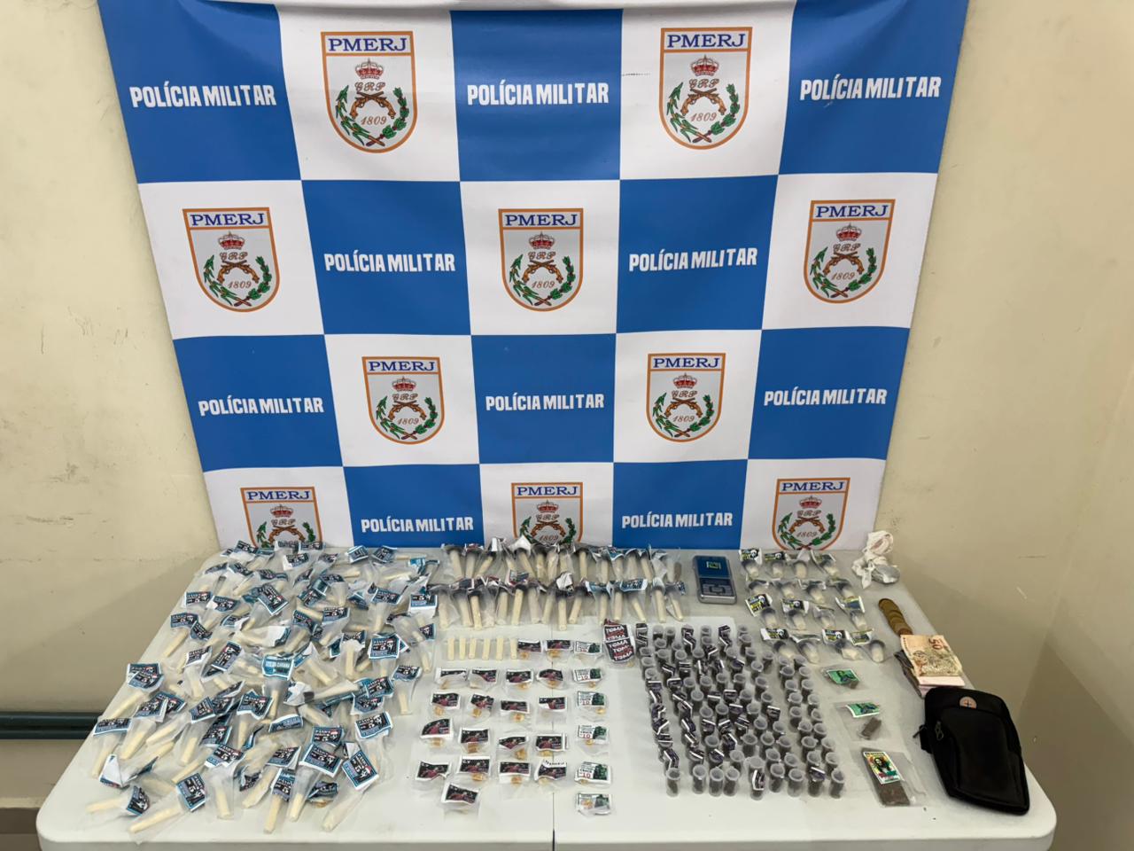 Adolescentes são apreendidos por tráfico de drogas em Volta Redonda