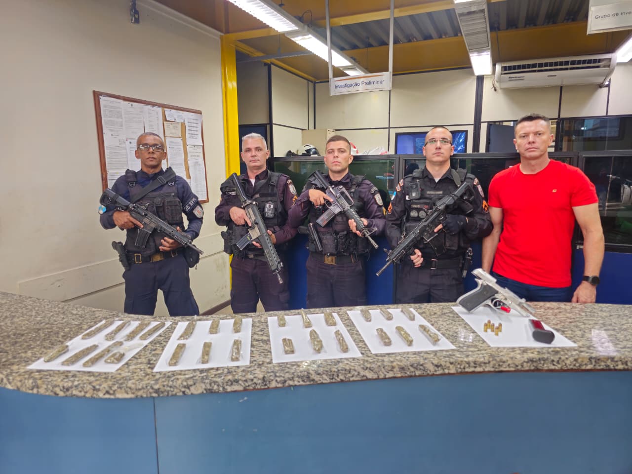 Líder do TCP é preso em Barra Mansa após tentar fugir por uma janela durante ação do GAT II