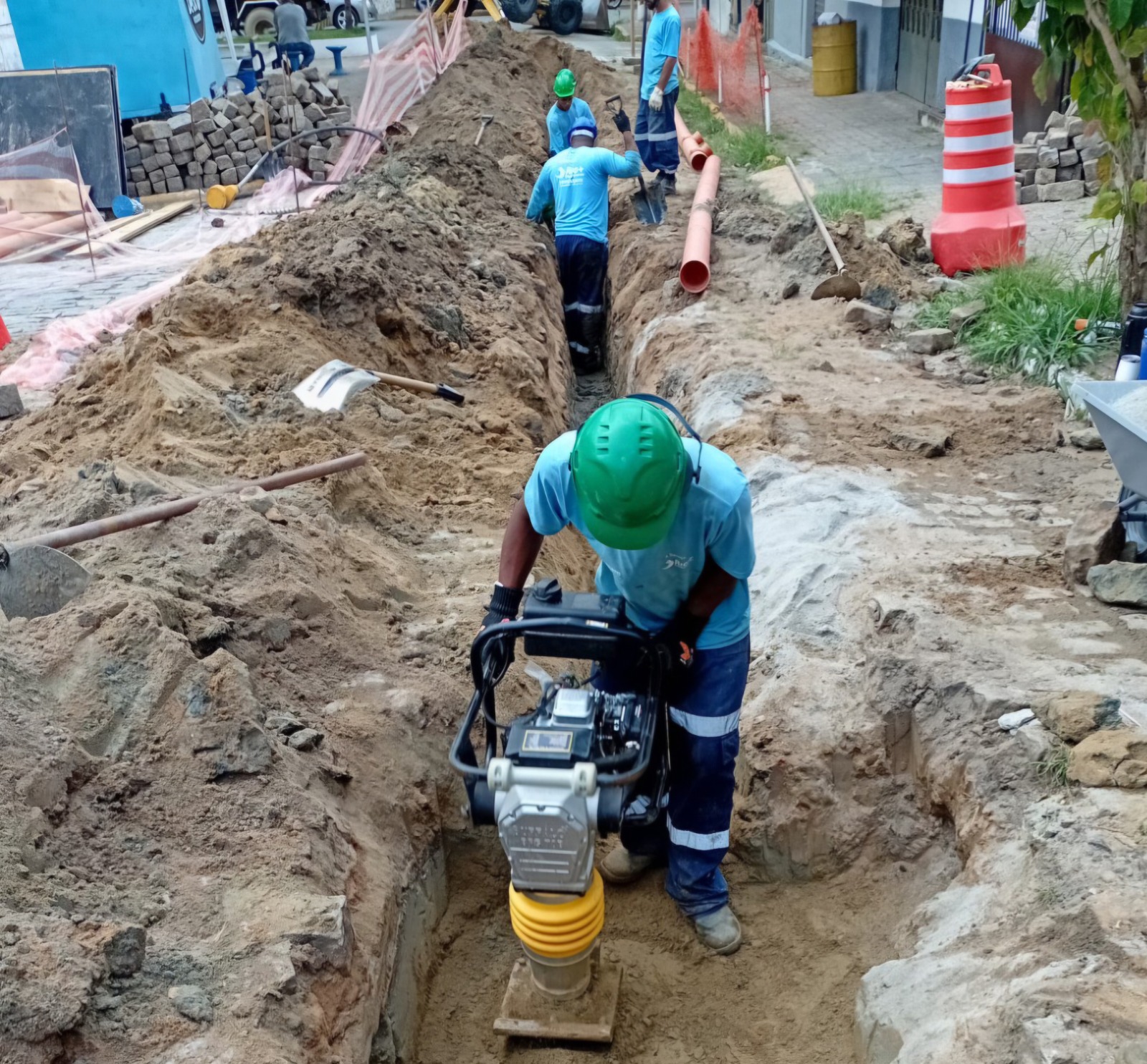 Vassouras recebe novas obras para ampliar e modernizar a rede de esgoto