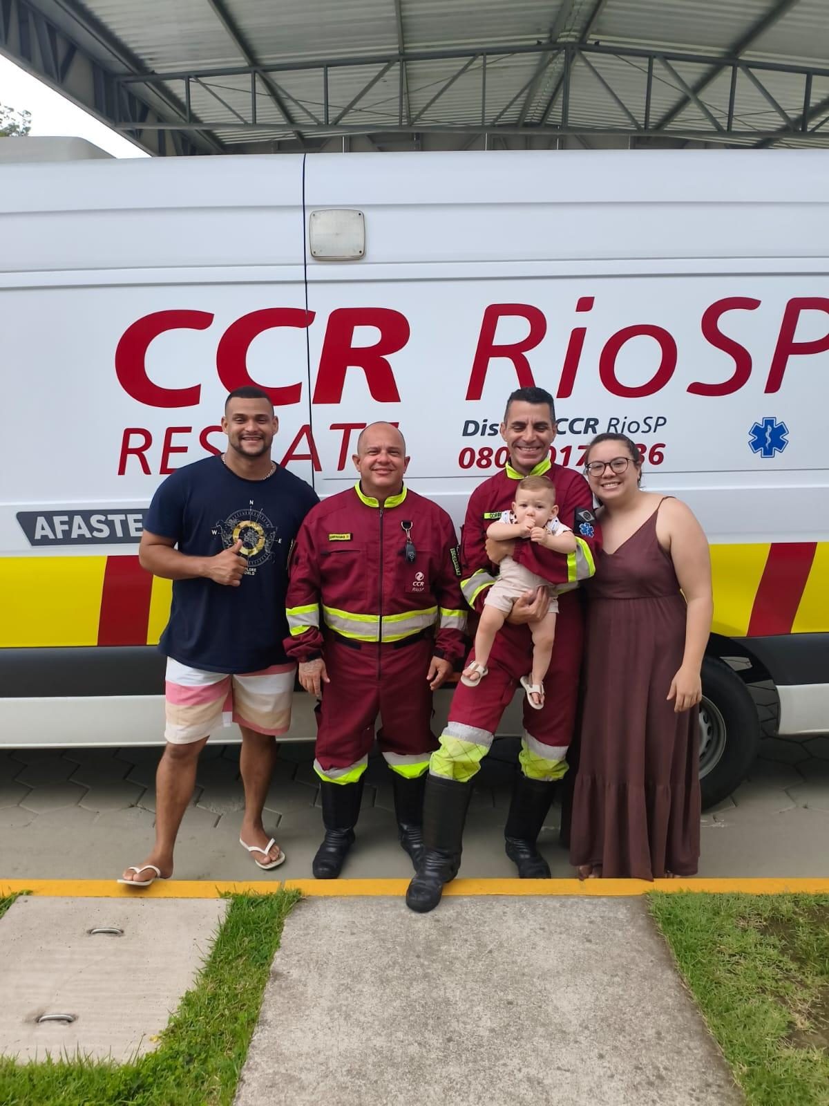 Equipe da RioSP salva bebê de 9 meses na Rio-Santos, em Angra dos Reis