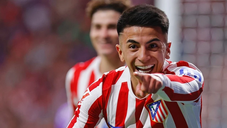 Atlético de Madrid avalia saída de Thiago Almada e Flamengo aparece como possível interessado