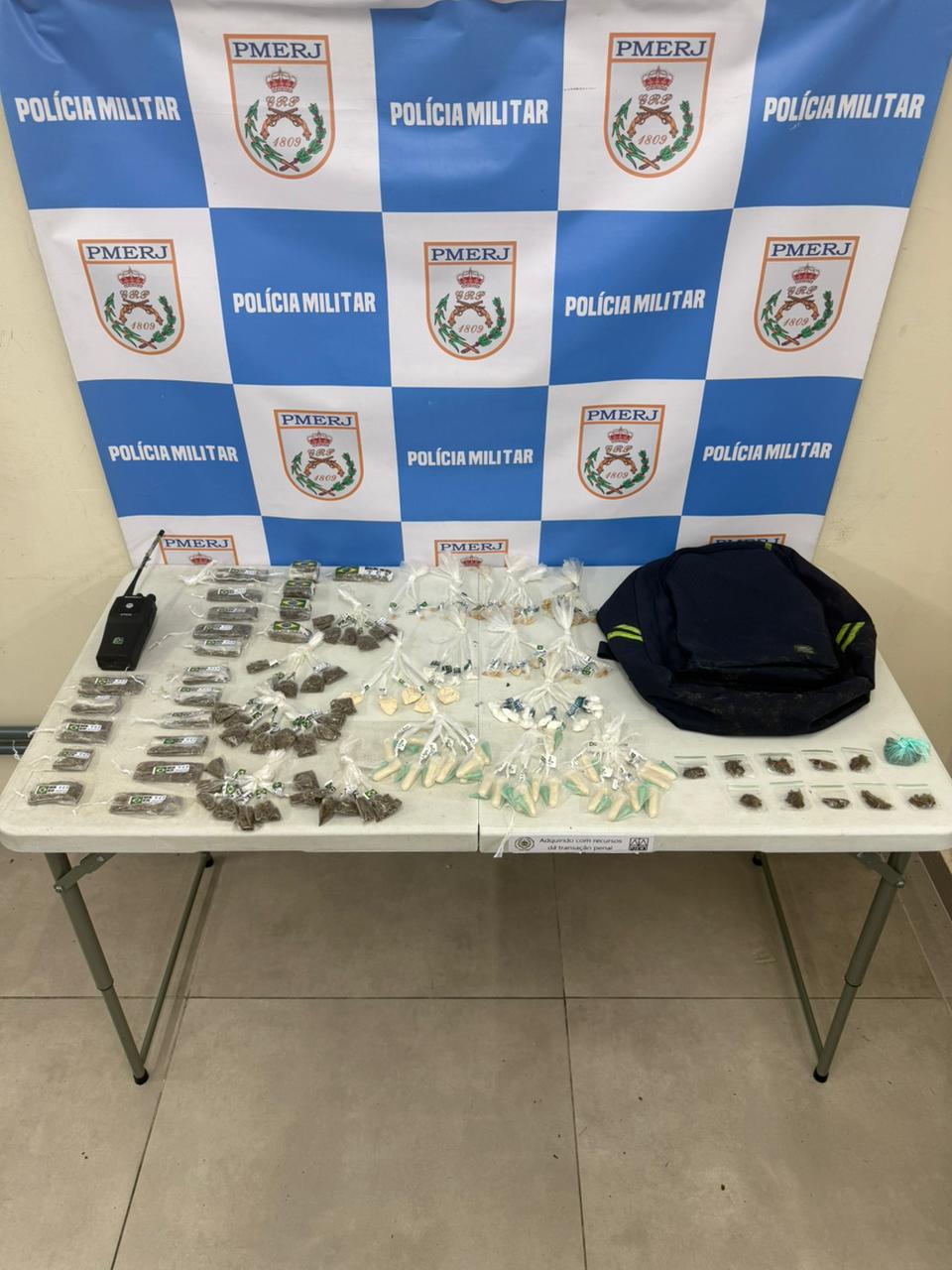 Polícia apreende grande quantidade de drogas em ação no Vale Verde