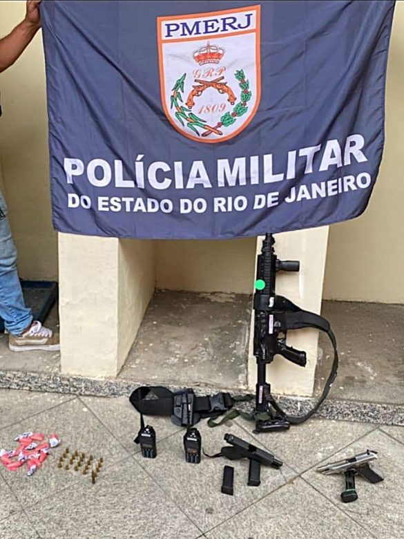 Polícia apreende armas e drogas após troca de tiros em Resende