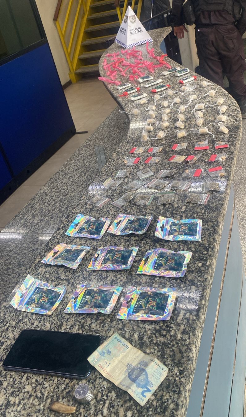 Menor é apreendido por tráfico em área de mata em Barra Mansa