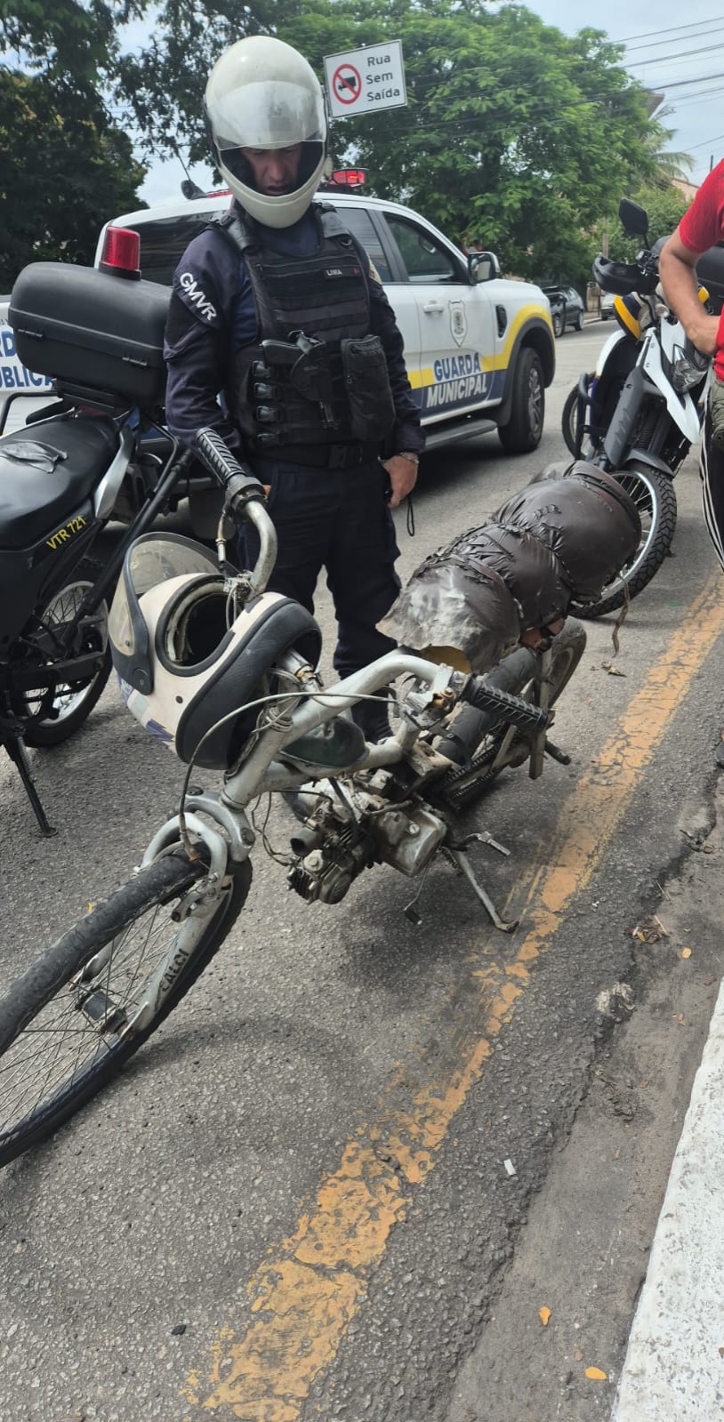 Bicicleta motorizada de fabricação artesanal é apreendida em Volta Redonda