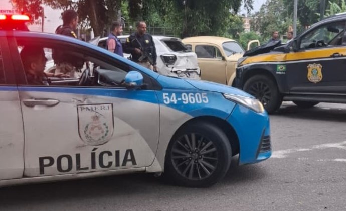 Perseguição policial termina com prisão e apreensão de drogas em Barra Mansa