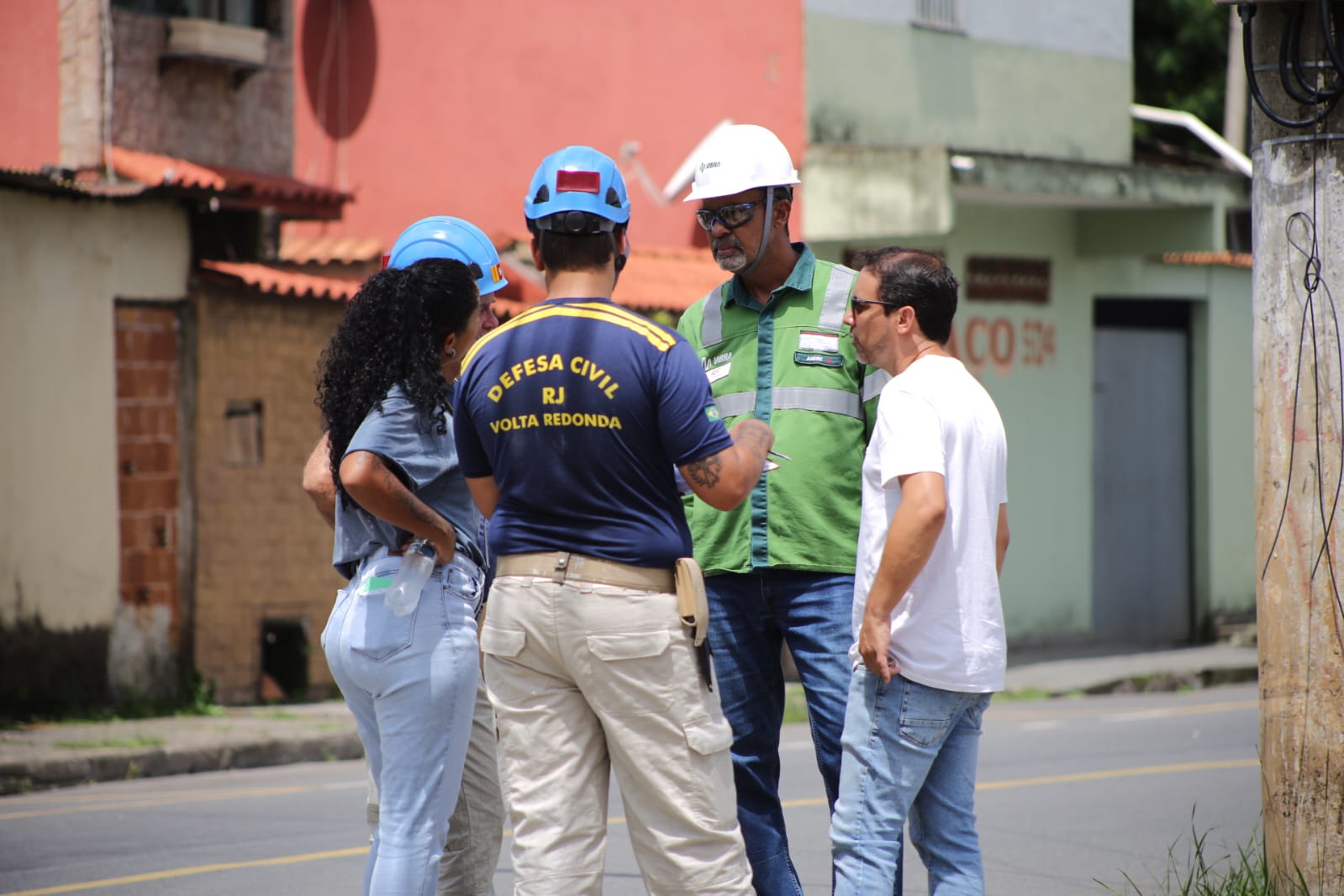 Famílias evacuadas  após explosão em Volta Redonda receberão transporte e hospedagem