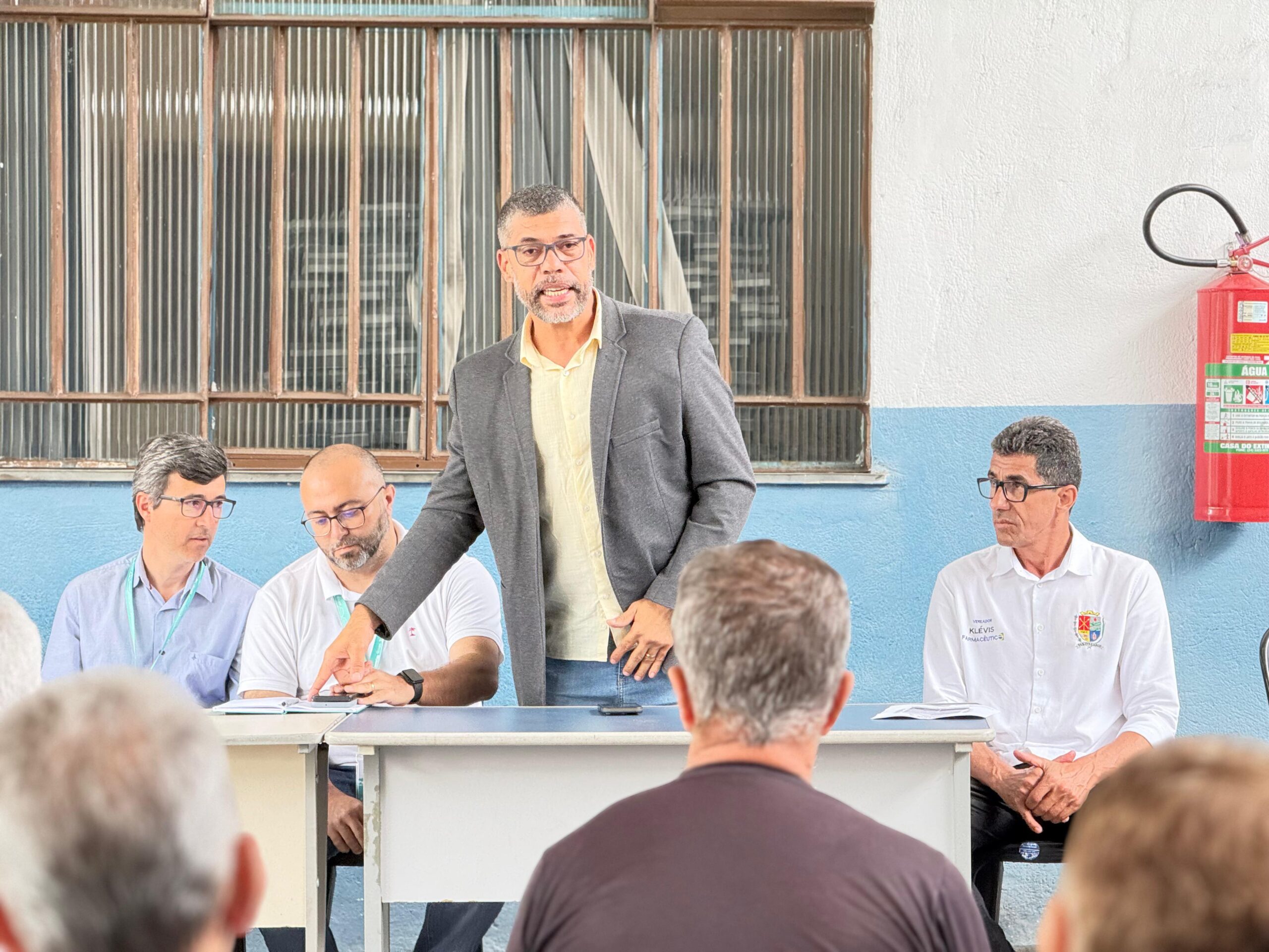 Jari promove reunião com a Light para cobrar melhorias no fornecimento de energia em Barra Mansa