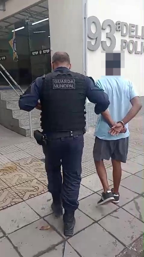 Homem agride o próprio pai e é preso em Volta Redonda