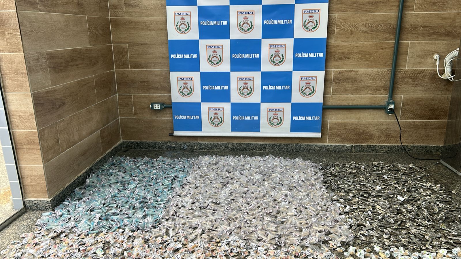 Polícia Militar apreende grande quantidade de drogas em Barra Mansa e Volta Redonda