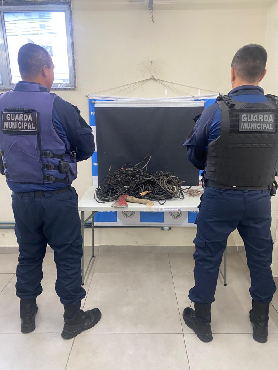 Guarda Municipal prende homem com fios furtados em Volta Redonda