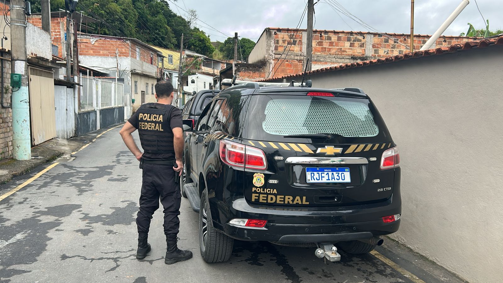 Polícia Federal investiga esquema de exploração de colombianos em Resende e Pinheiral