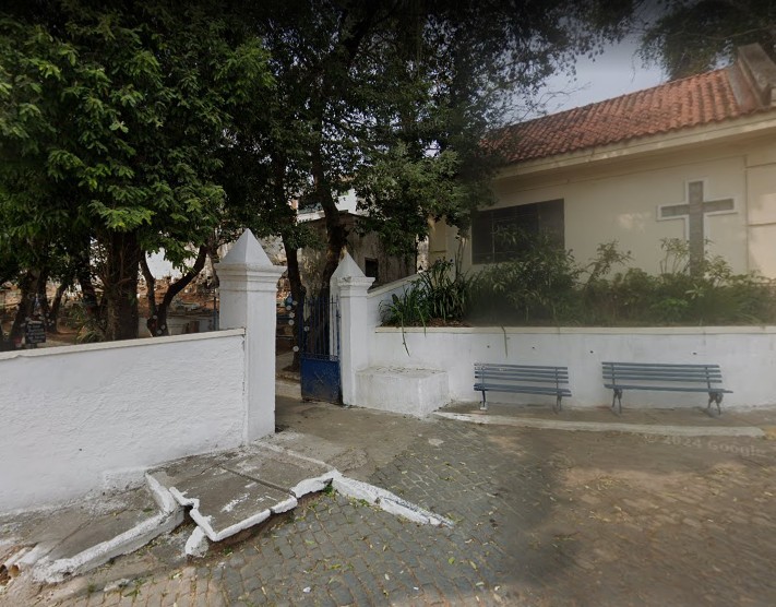 Suspeito foge de abordagem e drogas são encontradas próximo a cemitério em Valença
