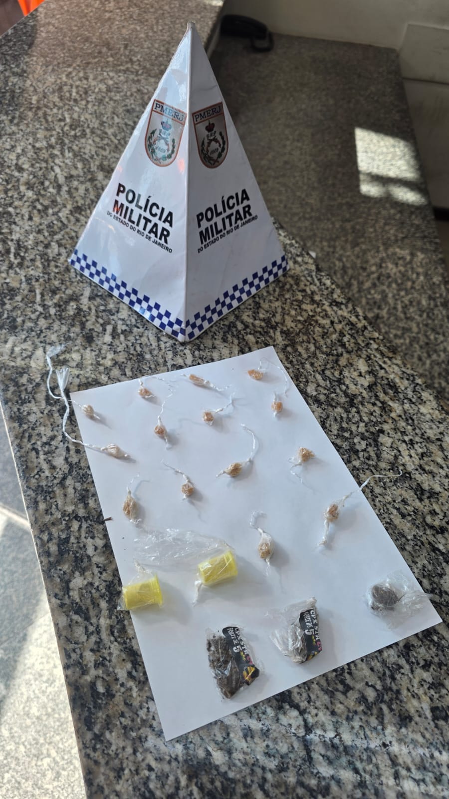 Menor é apreendido com drogas após tentativa de fuga em Barra Mansa