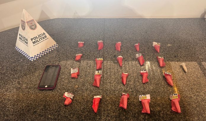 Adolescente de 16 anos é apreendido por suspeita de envolvimento com o tráfico de drogas em Valença