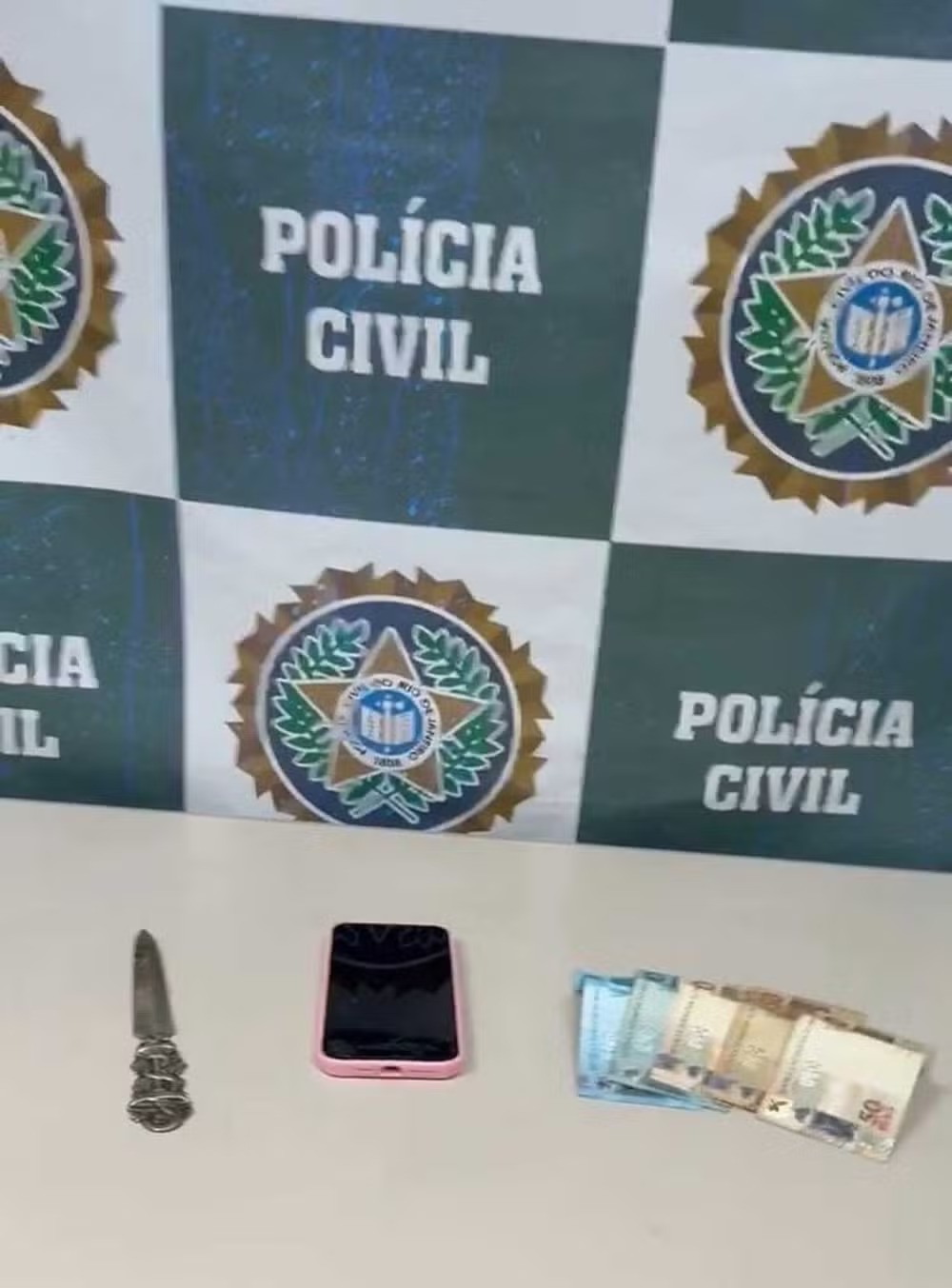 Quatro mulheres são presas em flagrante por extorsão durante operação da Polícia Civil em Paraíba do Sul