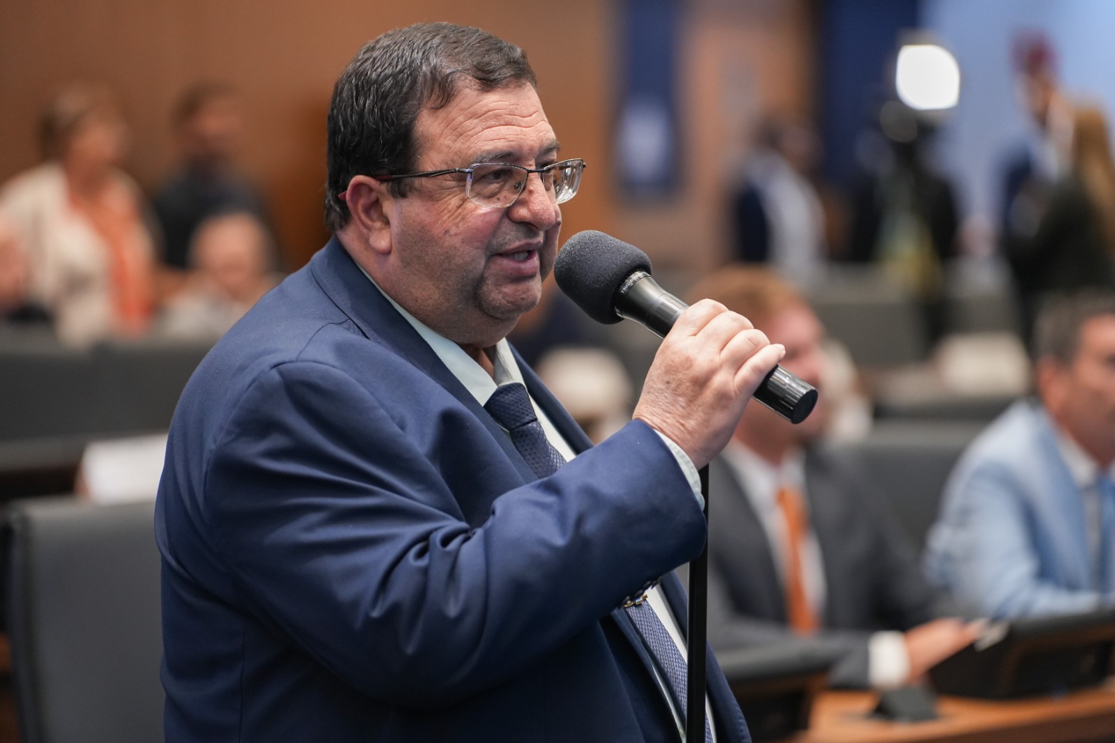 Detran-RJ amplia isenção da taxa de renovação da CNH para motoristas a partir de 60 anos