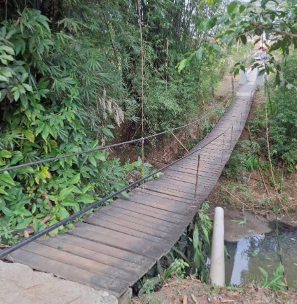 Ponte é interditada após rompimento de cabo de sustentação em Quatis