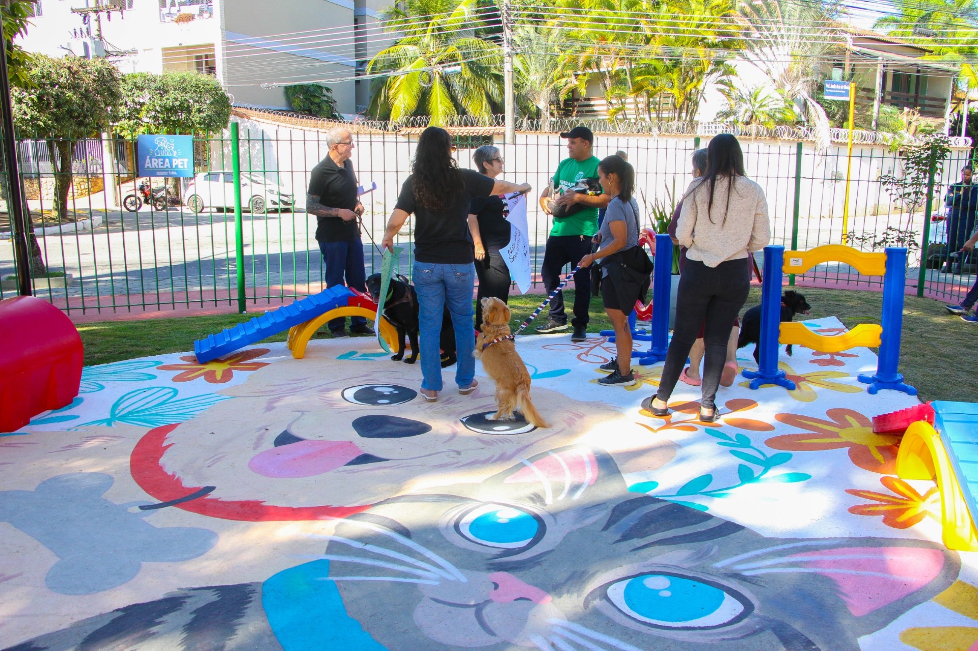 Prefeitura inaugura o primeiro Parquinho Pet de Barra Mansa