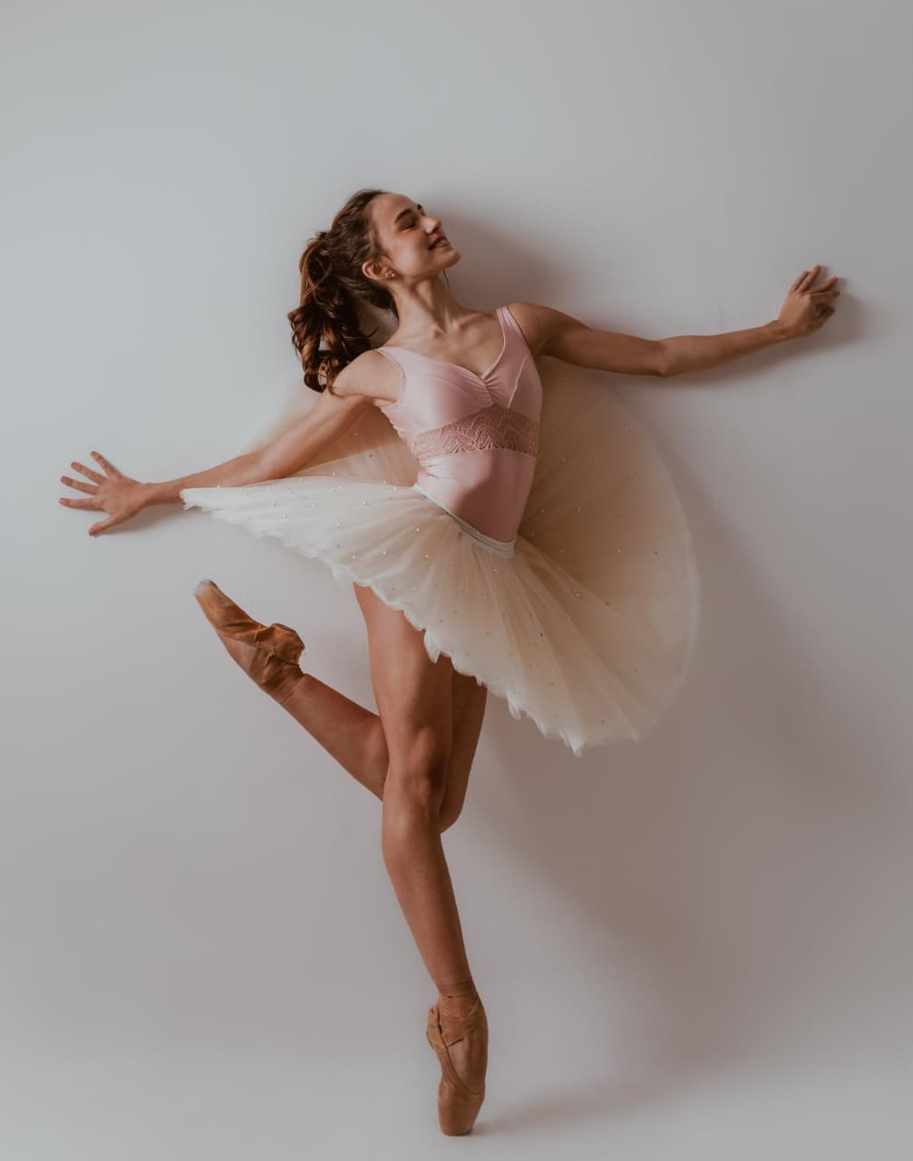 Projeto Dança & Magia celebra 20 anos com Jantar de Gala e presença de bailarina convidada Pietra Regô em Barra Mansa