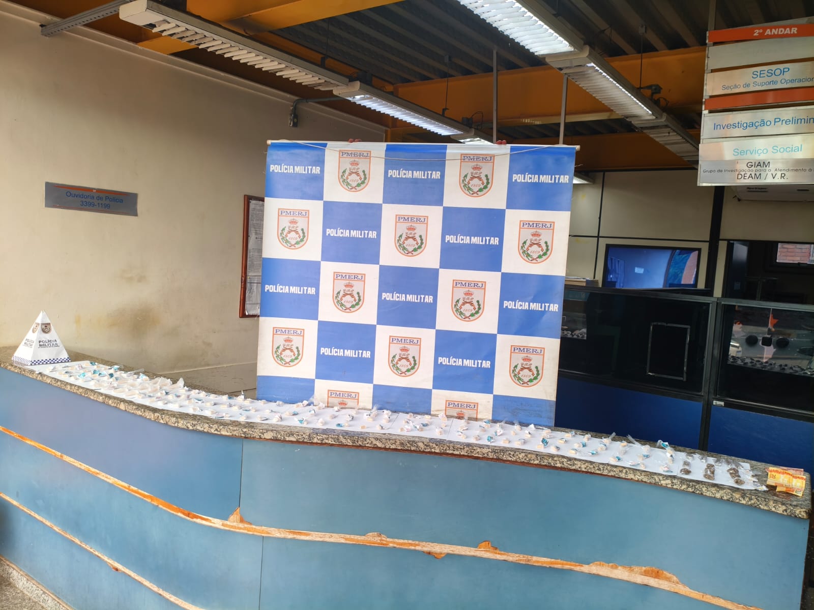 Jovem ‘’roda’’ com cocaína, maconha e crack em Barra Mansa