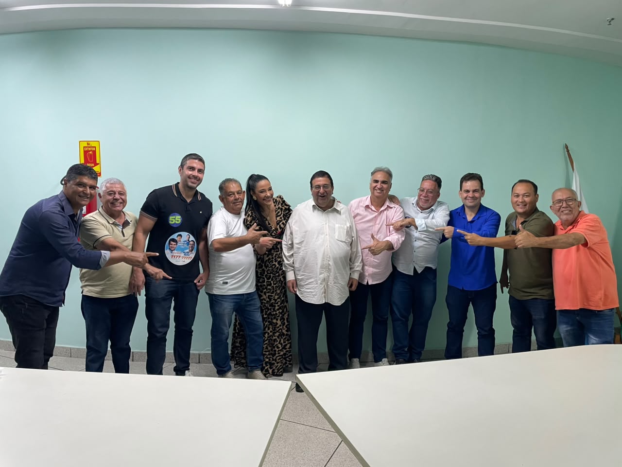 Munir Neto recebe o apoio de 10 vereadores de Volta Redonda em campanha de reeleição