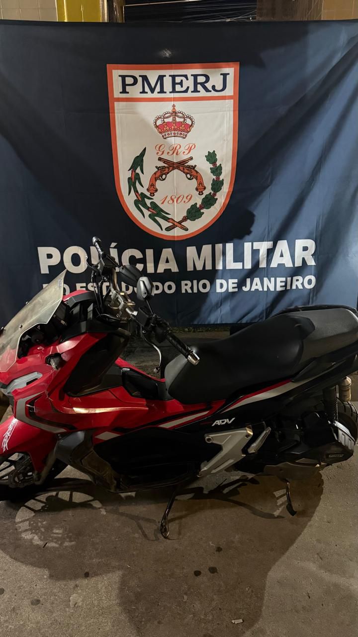 Suspeito foge de abordagem, cai de motocicleta e acaba preso em Barra Mansa