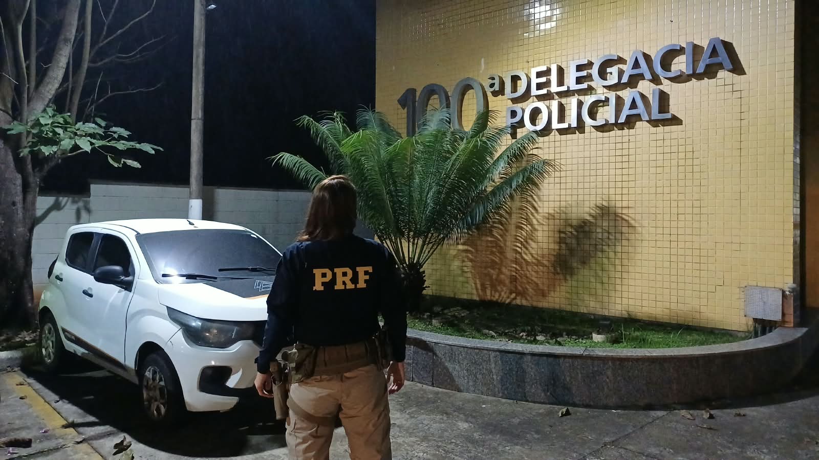 PRF recupera carro com registro de apropriação indébita na Dutra, em Porto Real