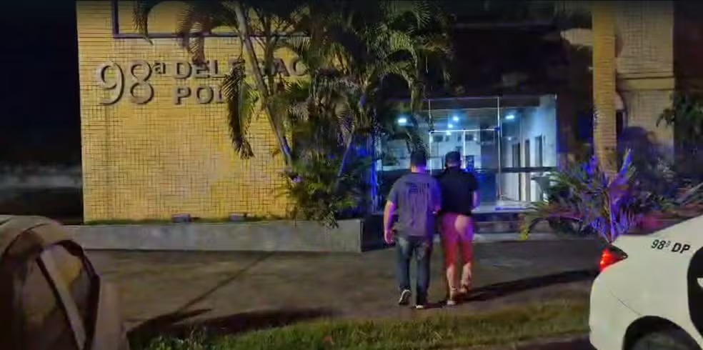 Homem com sete registros criminais é preso por descumprir medida protetiva em Paulo de Frontin