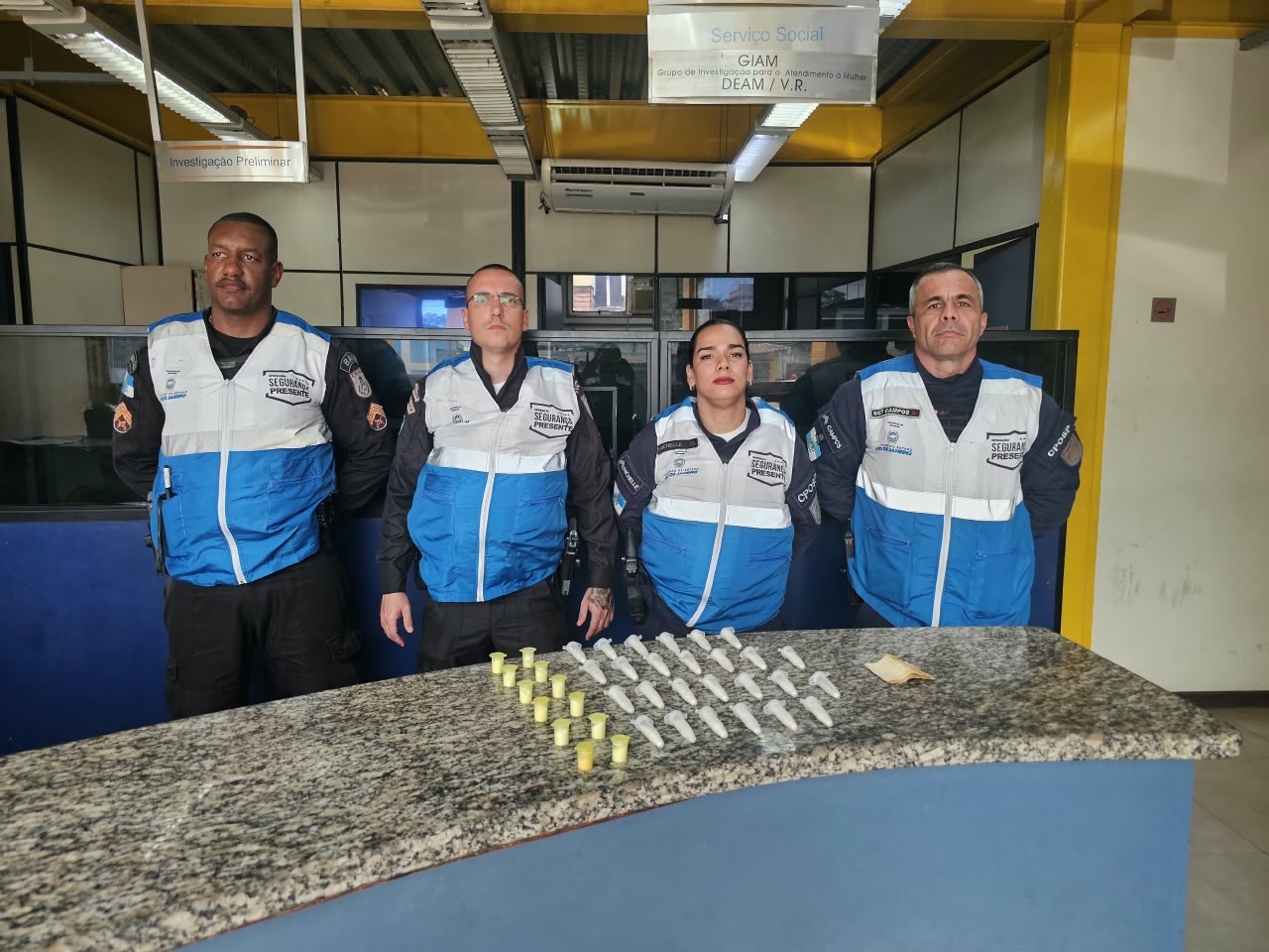 Mãe e filha são presas com cocaína durante ação do Segurança Presente em Barra Mansa