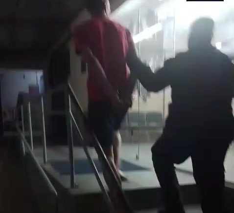 Homem é preso por suspeita de furtar peças de alumínio do SAAE em Volta Redonda