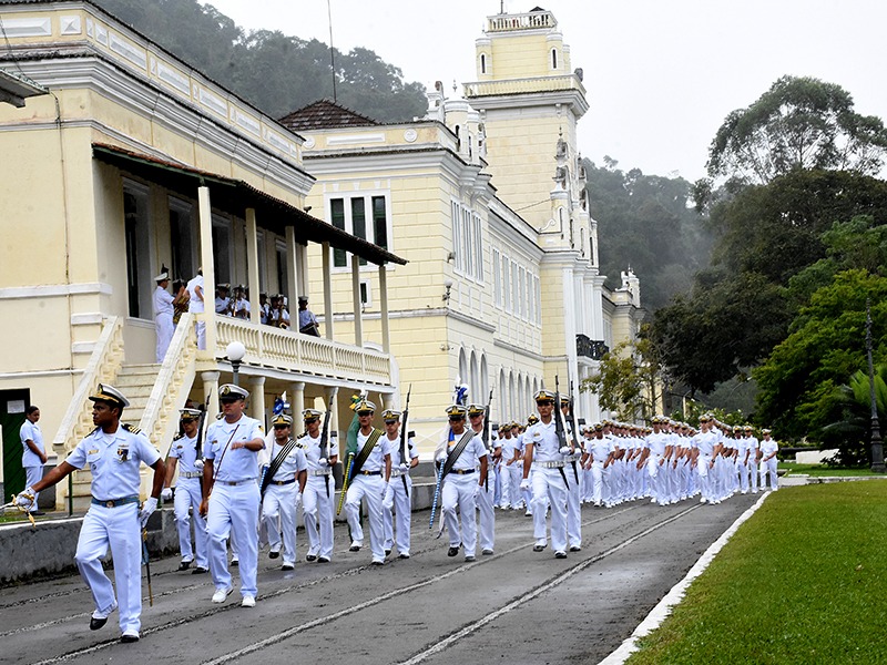 Colégio Naval comemora 71 anos de fundação