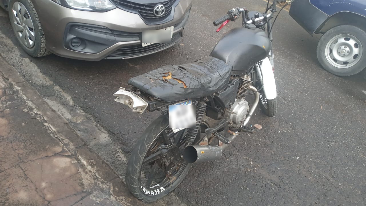 Moto com chassi adulterado e descarga aberta é flagrada em Volta Redonda