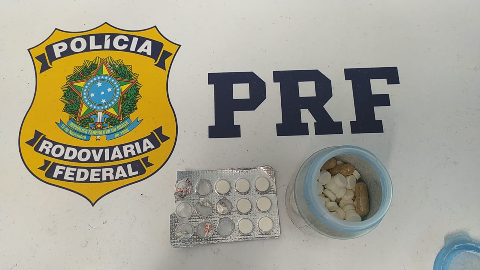 PRF flagra caminhoneiro com droga derivada da anfetamina em Floriano
