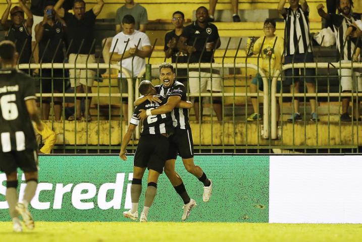 Botafogo vence e avança para a decisão da Taça Rio