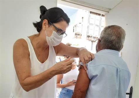 Covid-19: Aplicação da vacina Bivalente é ampliada para todos os públicos prioritários em Itatiaia