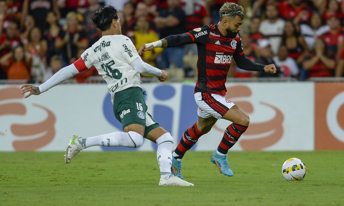 Flamengo lidera lista de clubes com maior receita em 2022; Palmeiras é o segundo