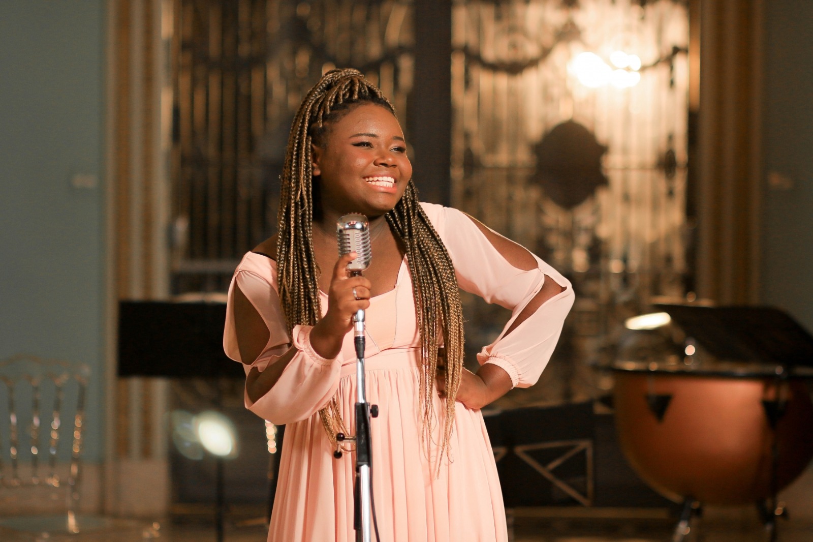 Fenômeno da música gospel, Kellen Byanca participa de congresso de jovens em Volta Redonda