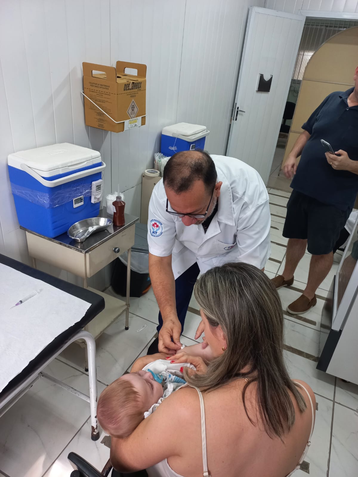 Com baixa procura no ‘Dia D’, Volta Redonda reforça convocação para atualização da caderneta de vacinas
